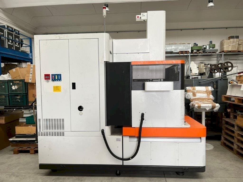 Front view of AgieCharmilles FORM 30  machine