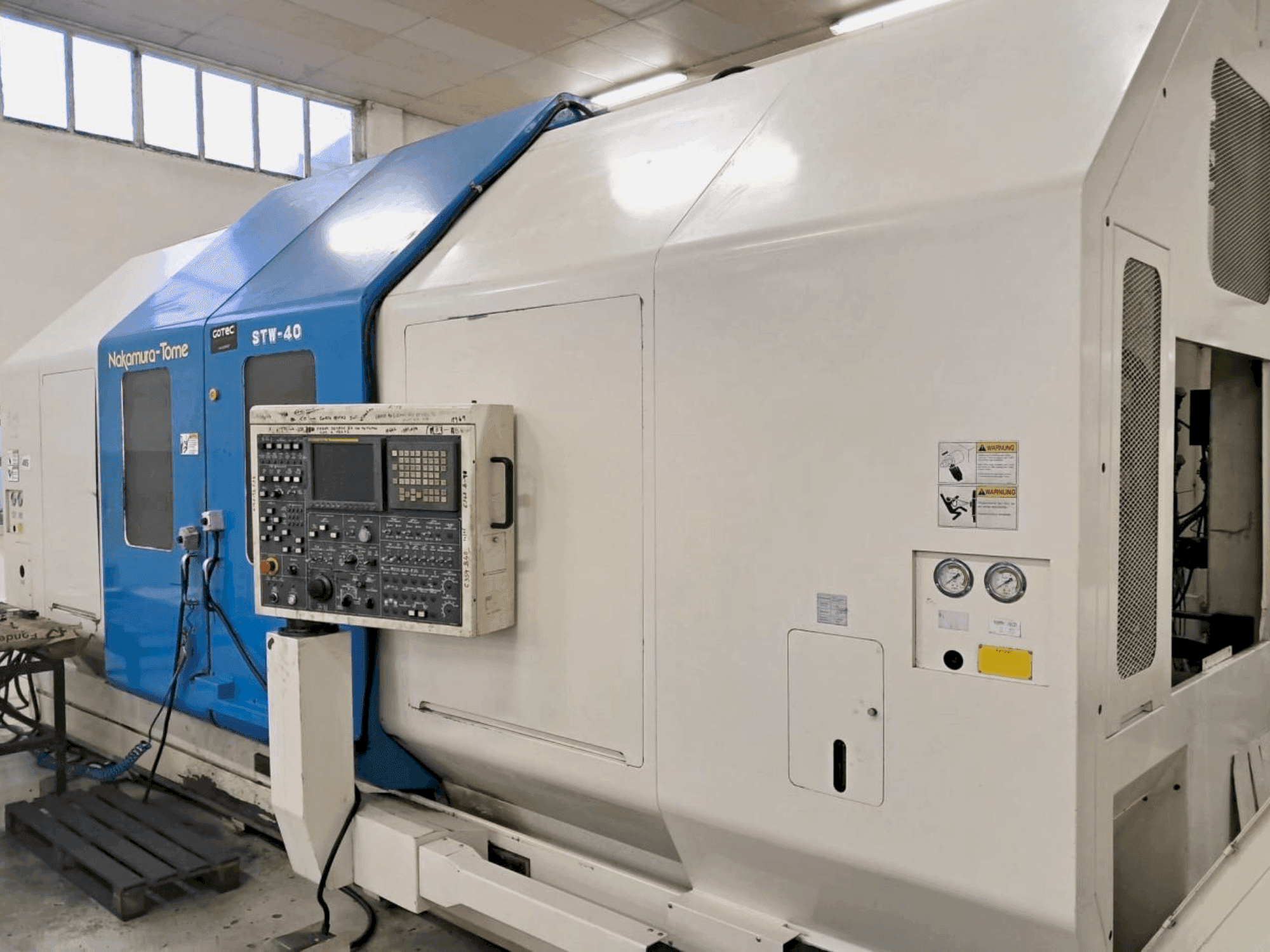 Front view of NAKAMURA-TOME STW-40  machine