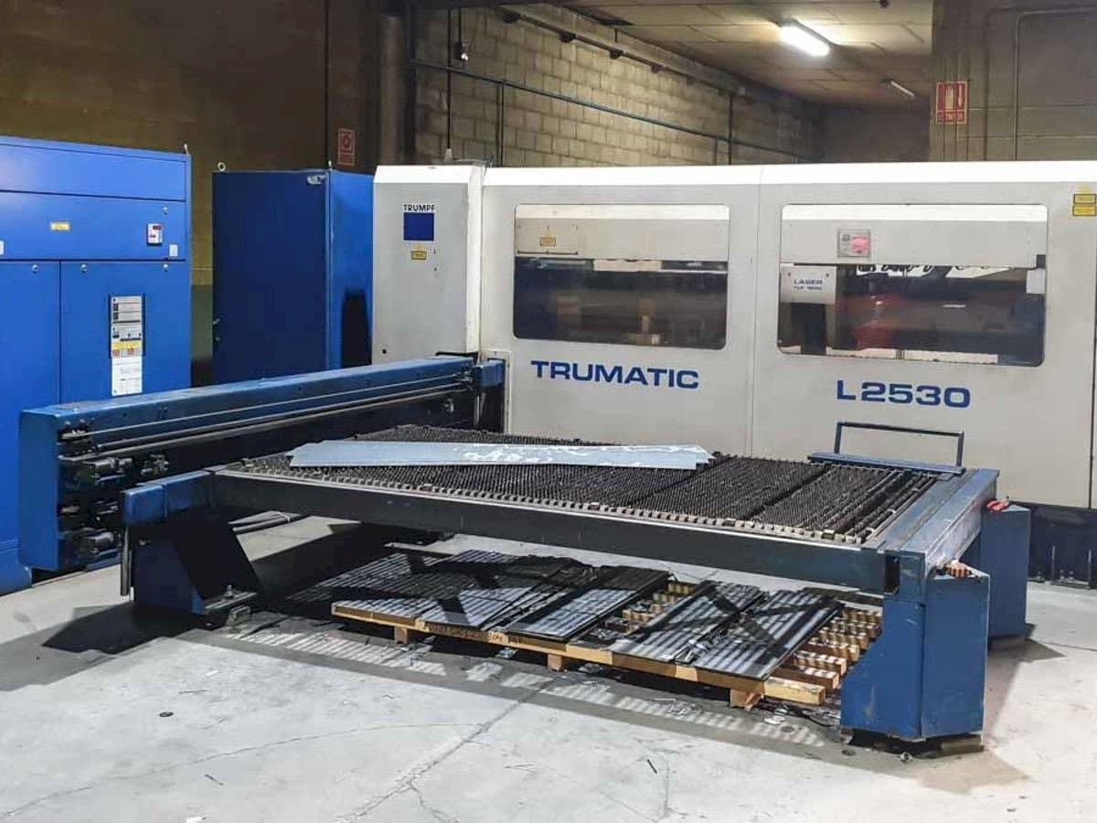 Front view of Trumpf Trumatic L2530  machine