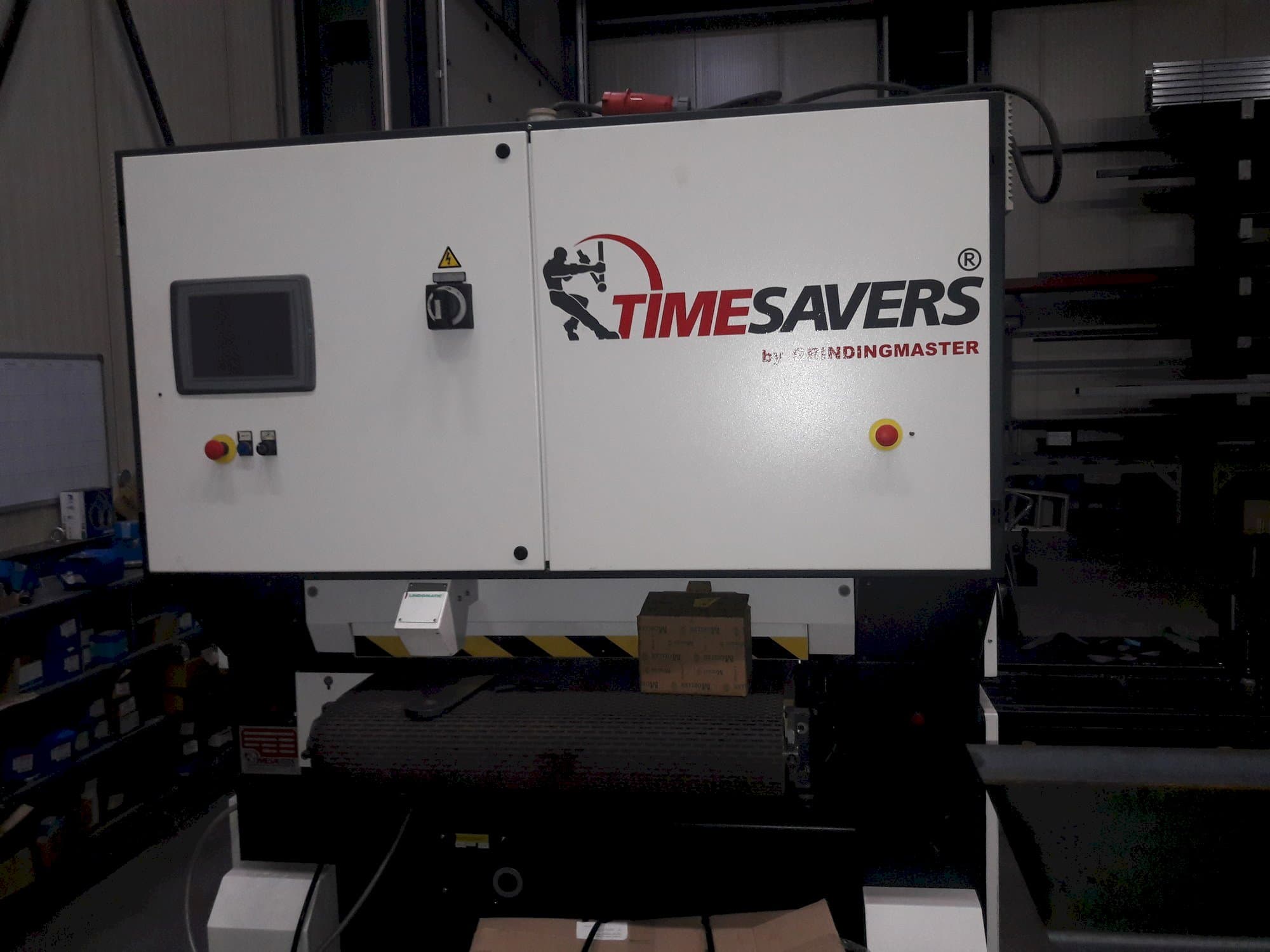 Front view of TIMESAVERS 42-SERIE-900-WWB-S  machine