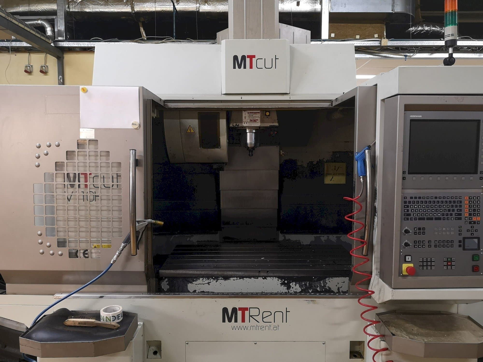 Front view of MT Cut V110H  machine