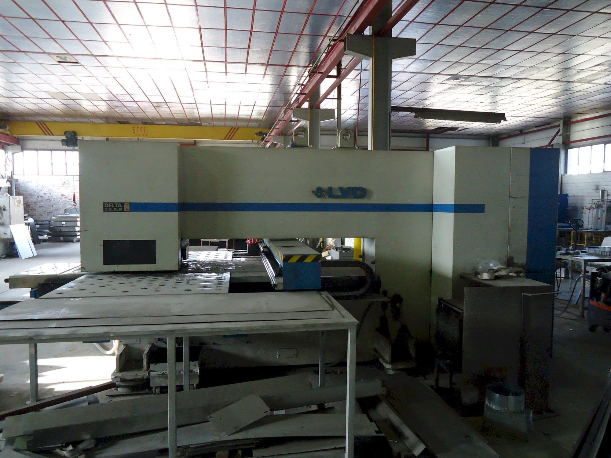 Front view of LVD delta 1250  machine