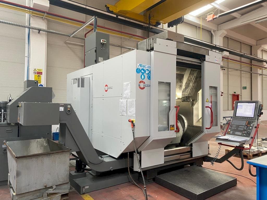 Front view of HERMLE C42u-mt  machine