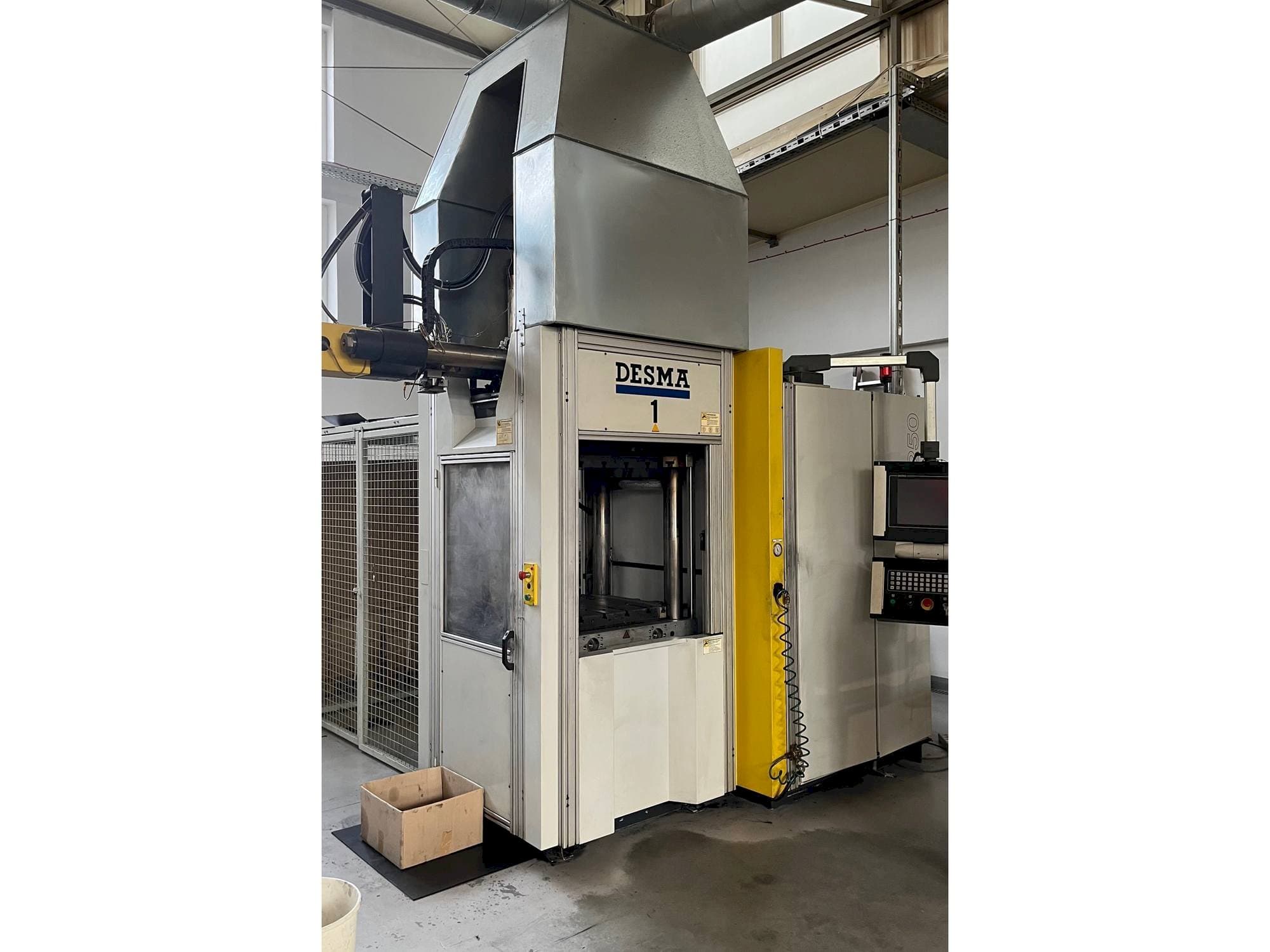 Front view of Kloeckner Desma 968.250 ZO  machine