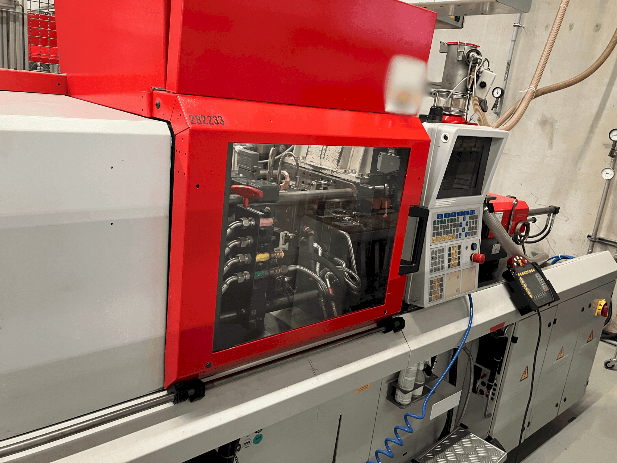 Front view of Arburg Allrounder 320 S 500-150  machine