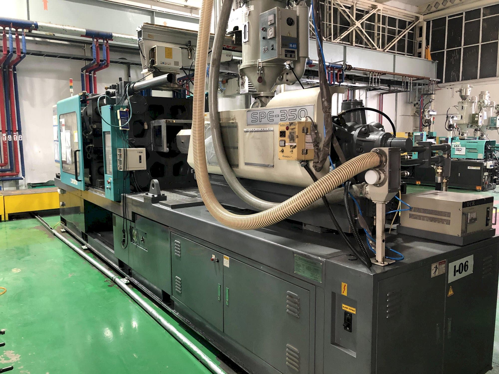 Front view of Hyundai SPE-350  machine