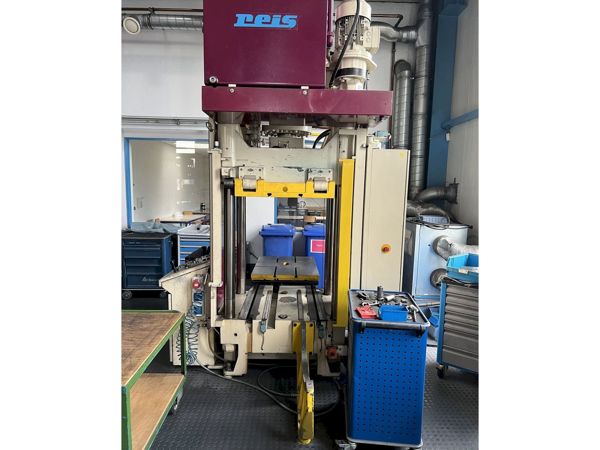 Front view of Reis Tus 80-100  machine