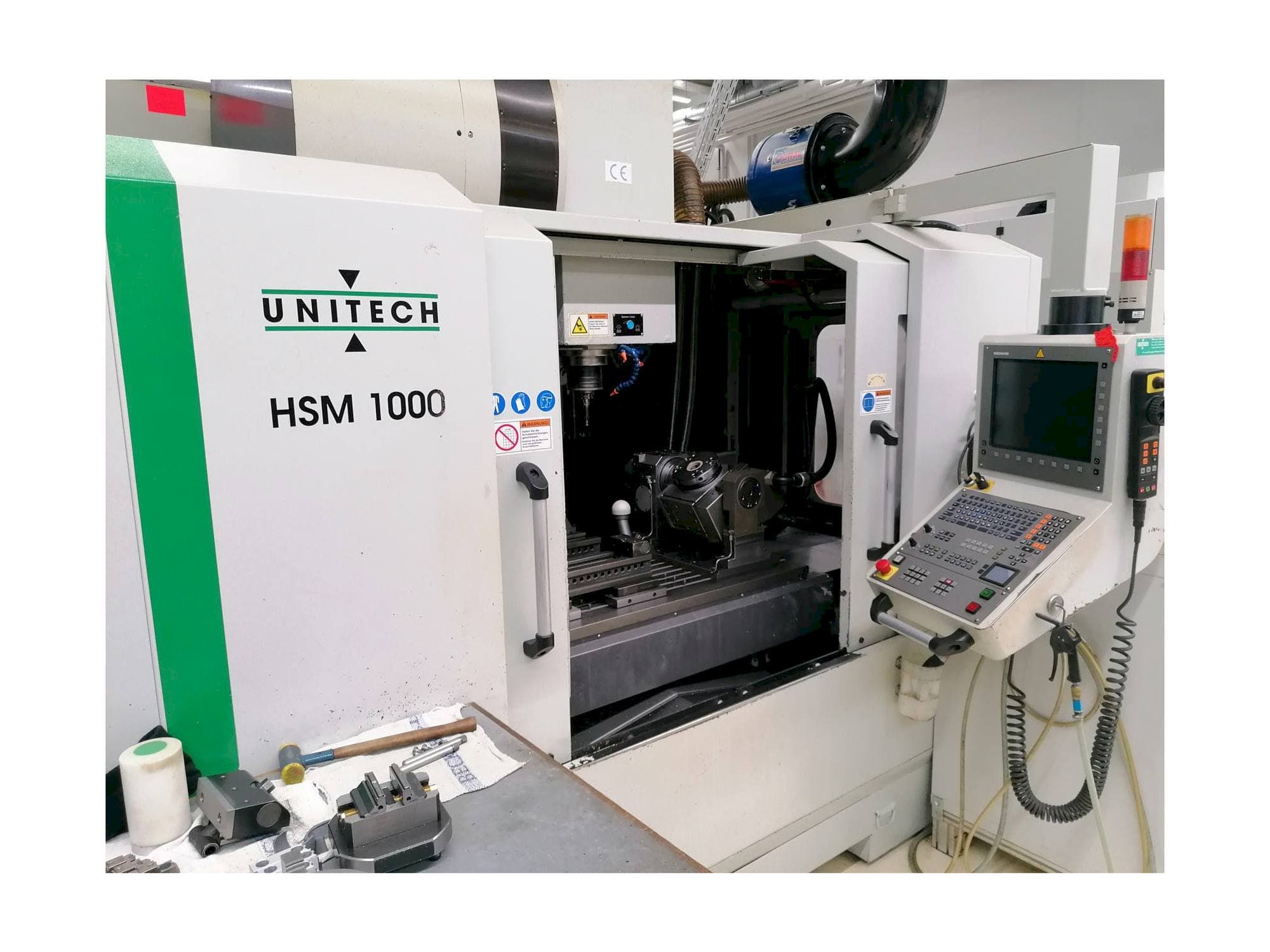 Front view of UNITECH HSM1000  machine