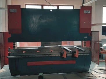 Front view of BEYELER PR6  machine