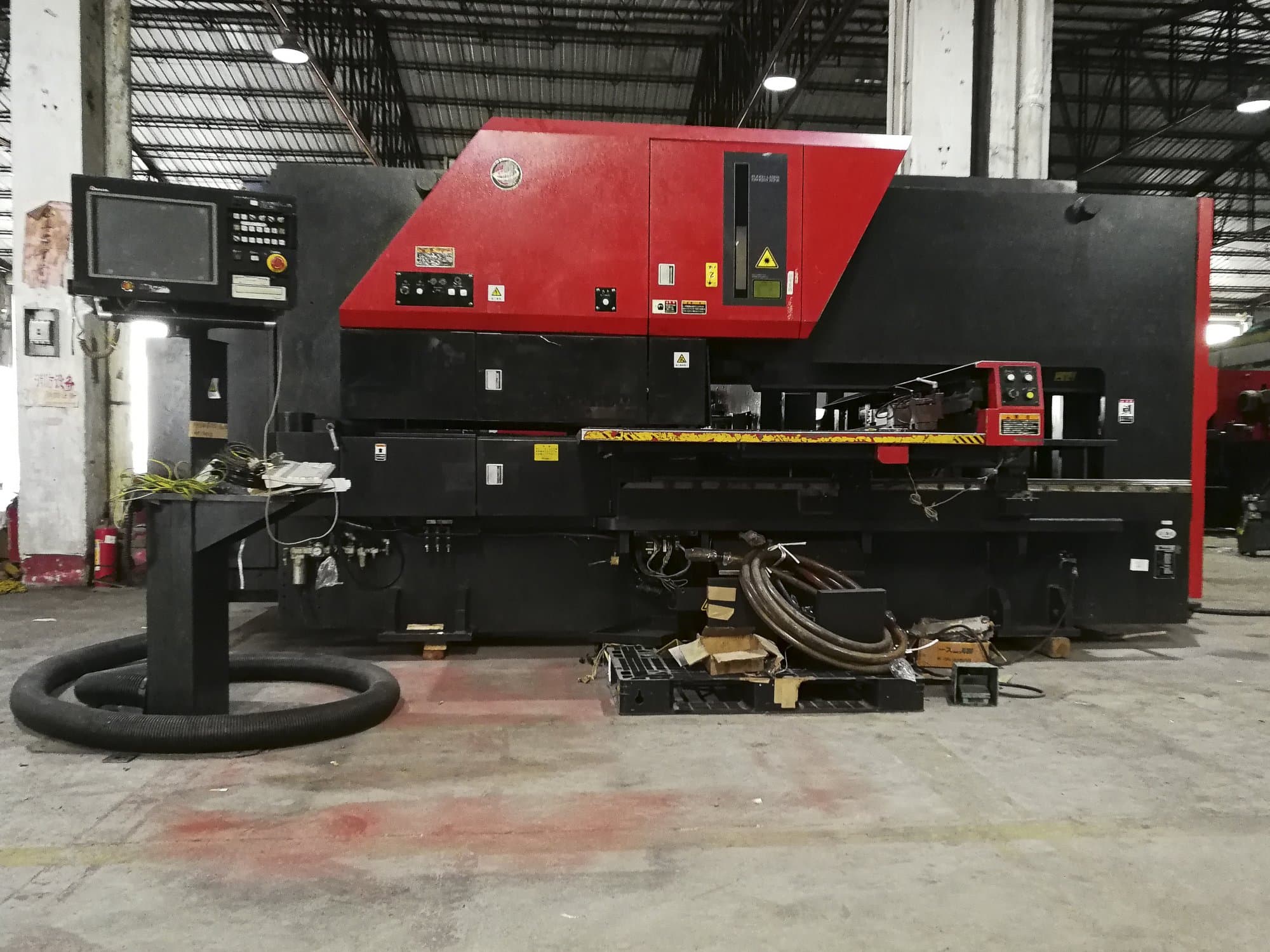 Front view of AMADA Vipros 255NT machine