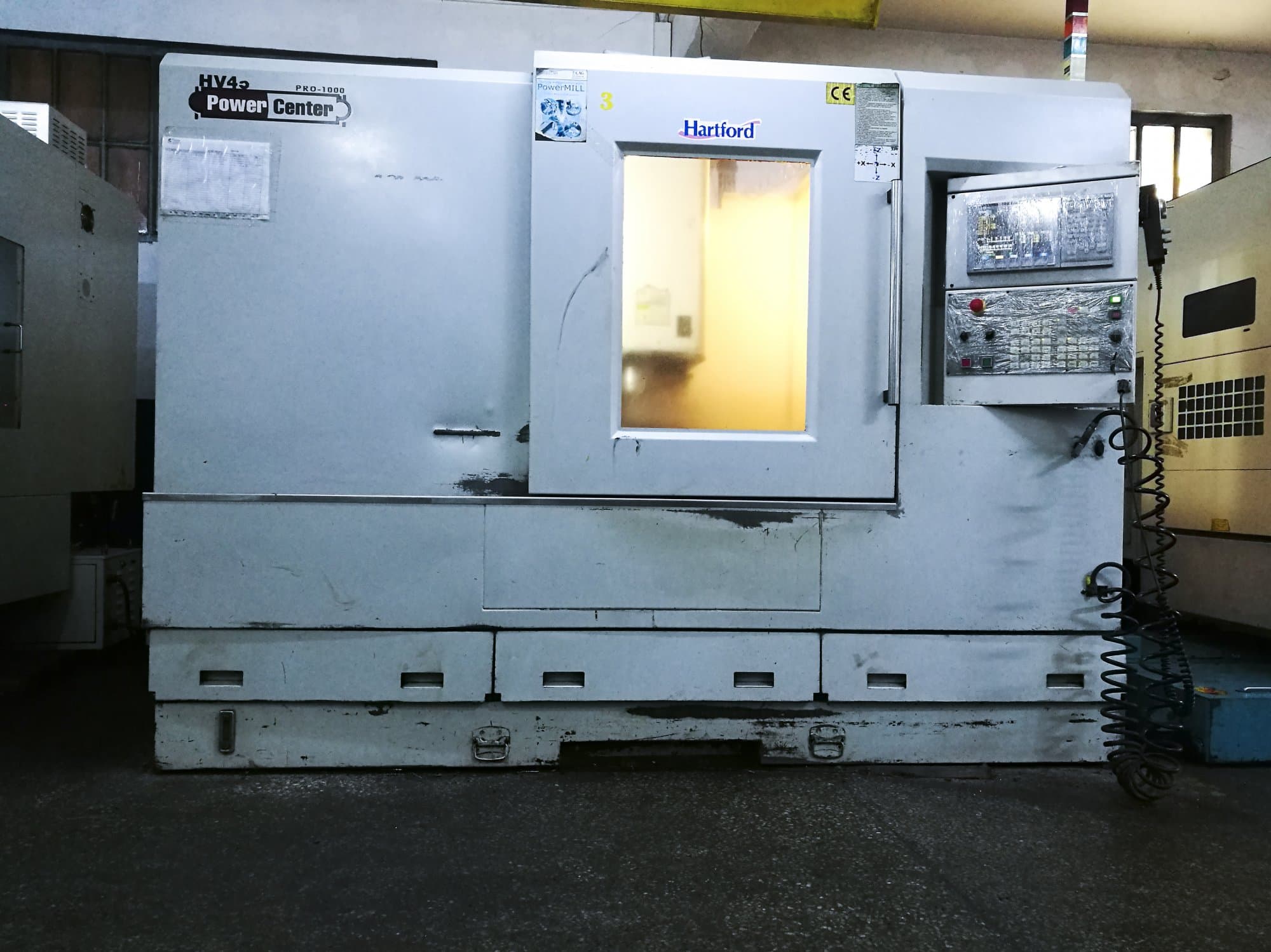 Working room of Hartford PRO1000S Machine