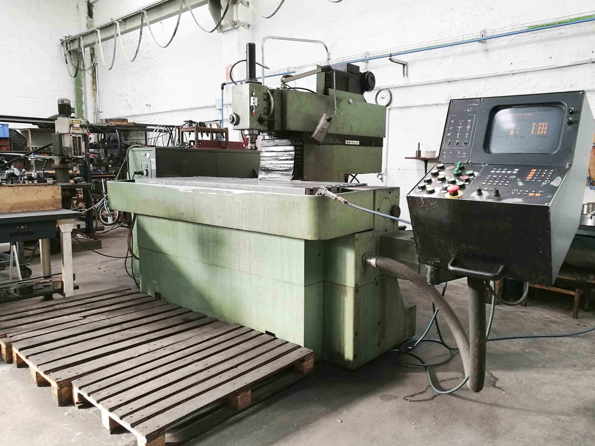 Right view of Metba MB-55-D machine