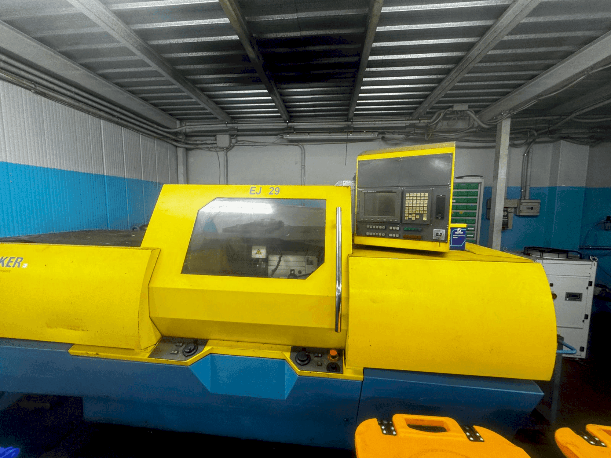 Front view of JUNKER EJ 29 CNC machine