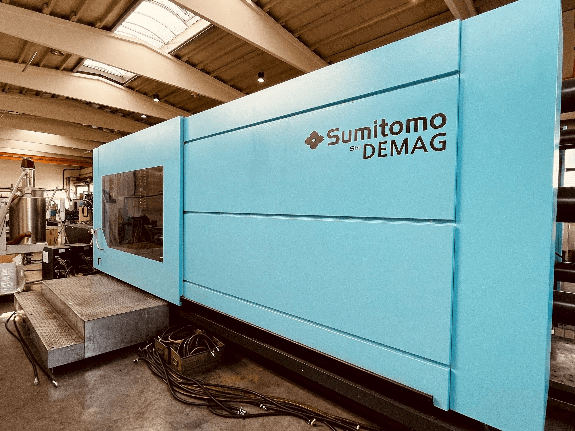 Front view of Sumitomo Demag Systec 1300 1500-9500 Servo machine