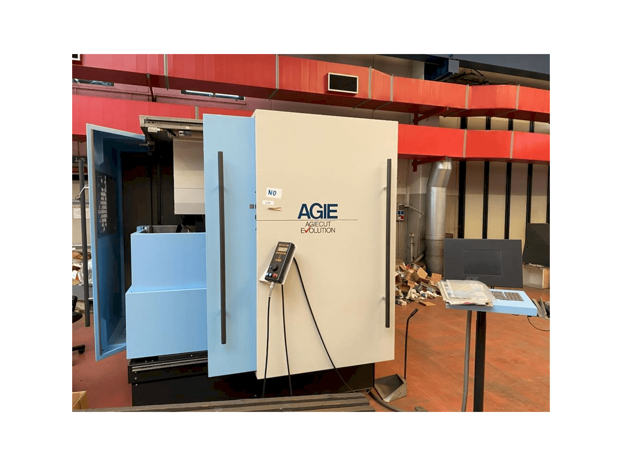 Front view of AGIE AGIEMATIC + AGIEPULS 60 HSF machine