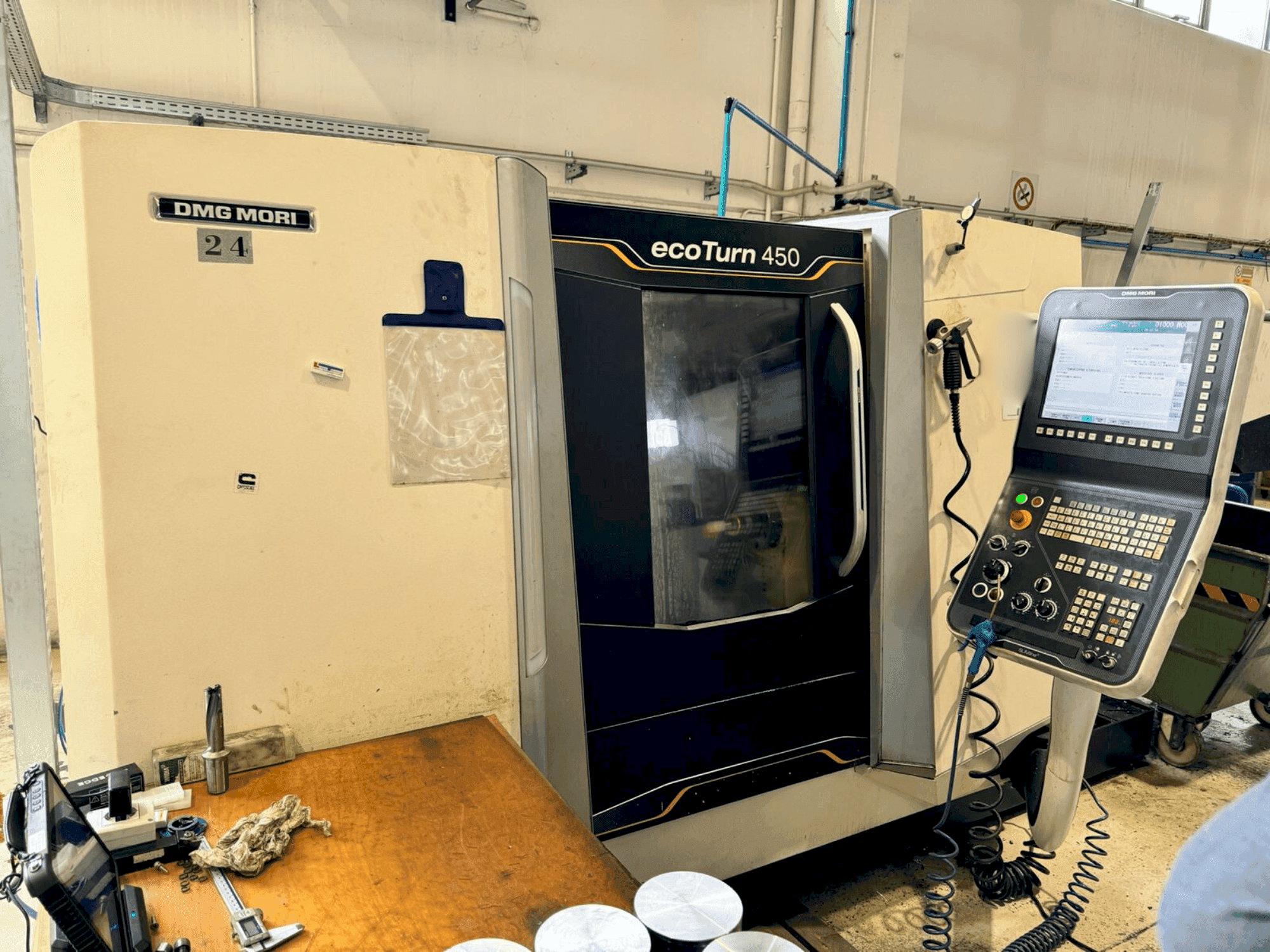 Front view of DMG MORI EcoTurn 450 V3 machine