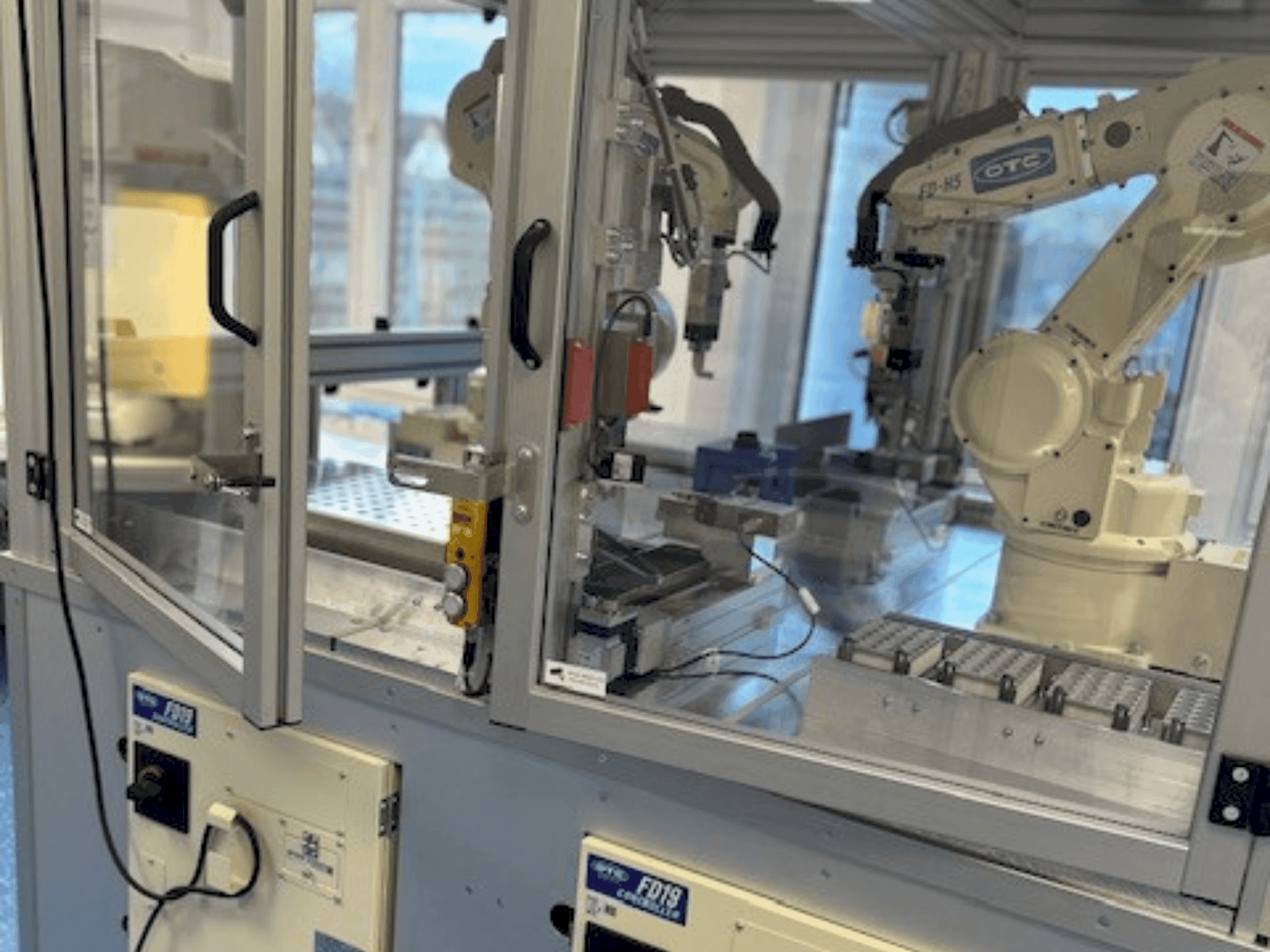 Front view of OTC Daihen NH52-NEFC machine