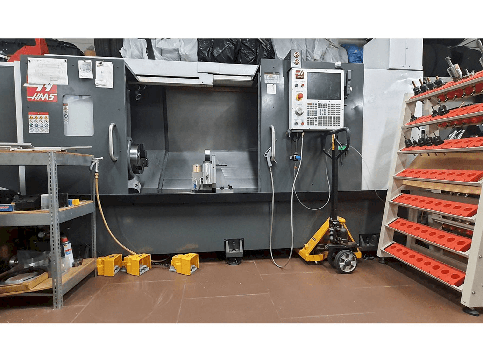 Front view of HAAS ST-30L machine