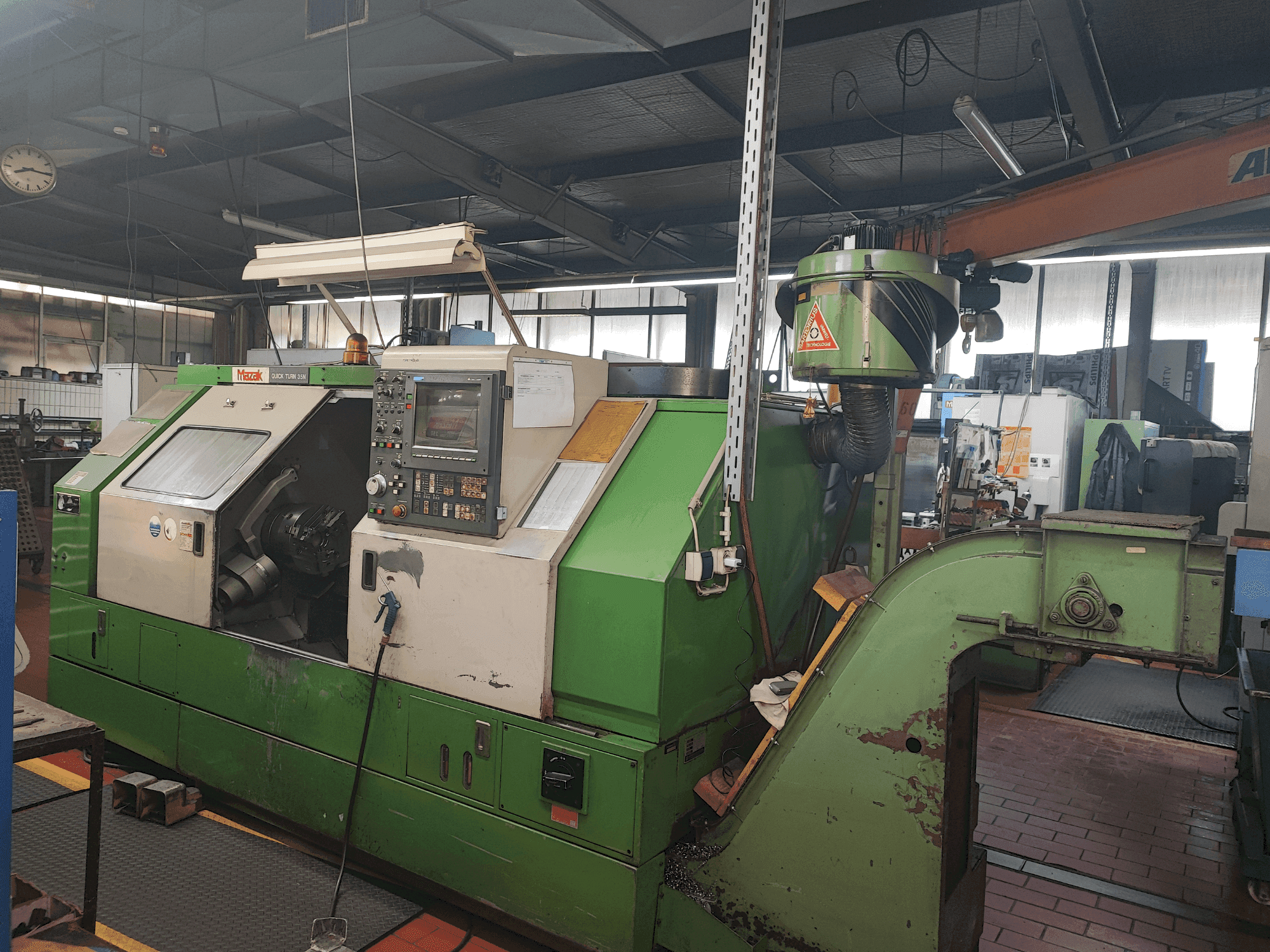 Front view of Mazak QT 35N machine