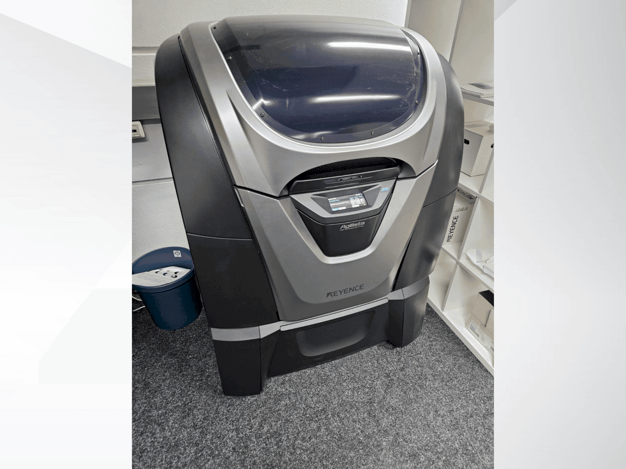Front view of KEYENCE Agilista 3200 W machine