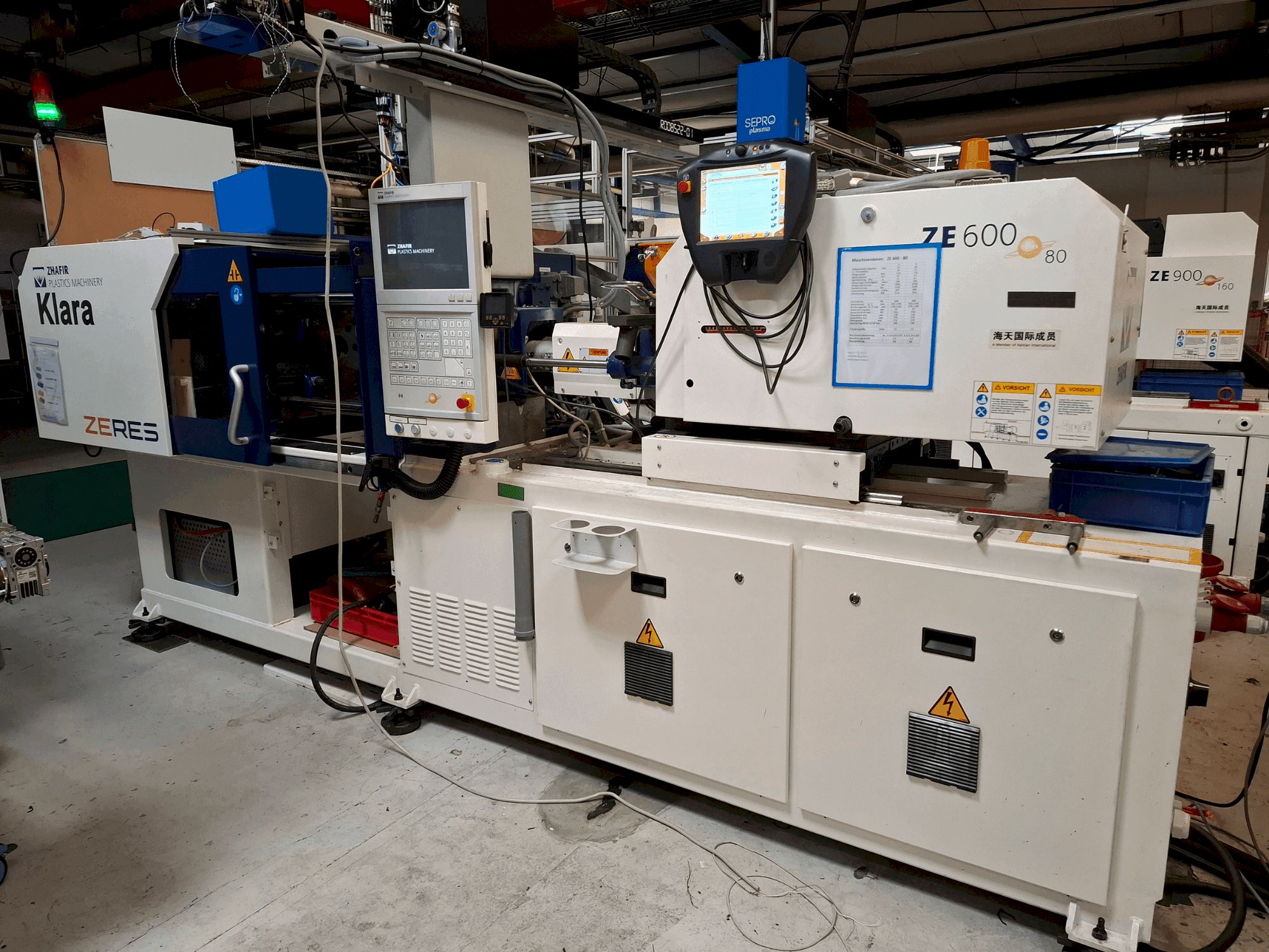 Front view of HAITIAN ZHAFIR Zeres ZE600 machine