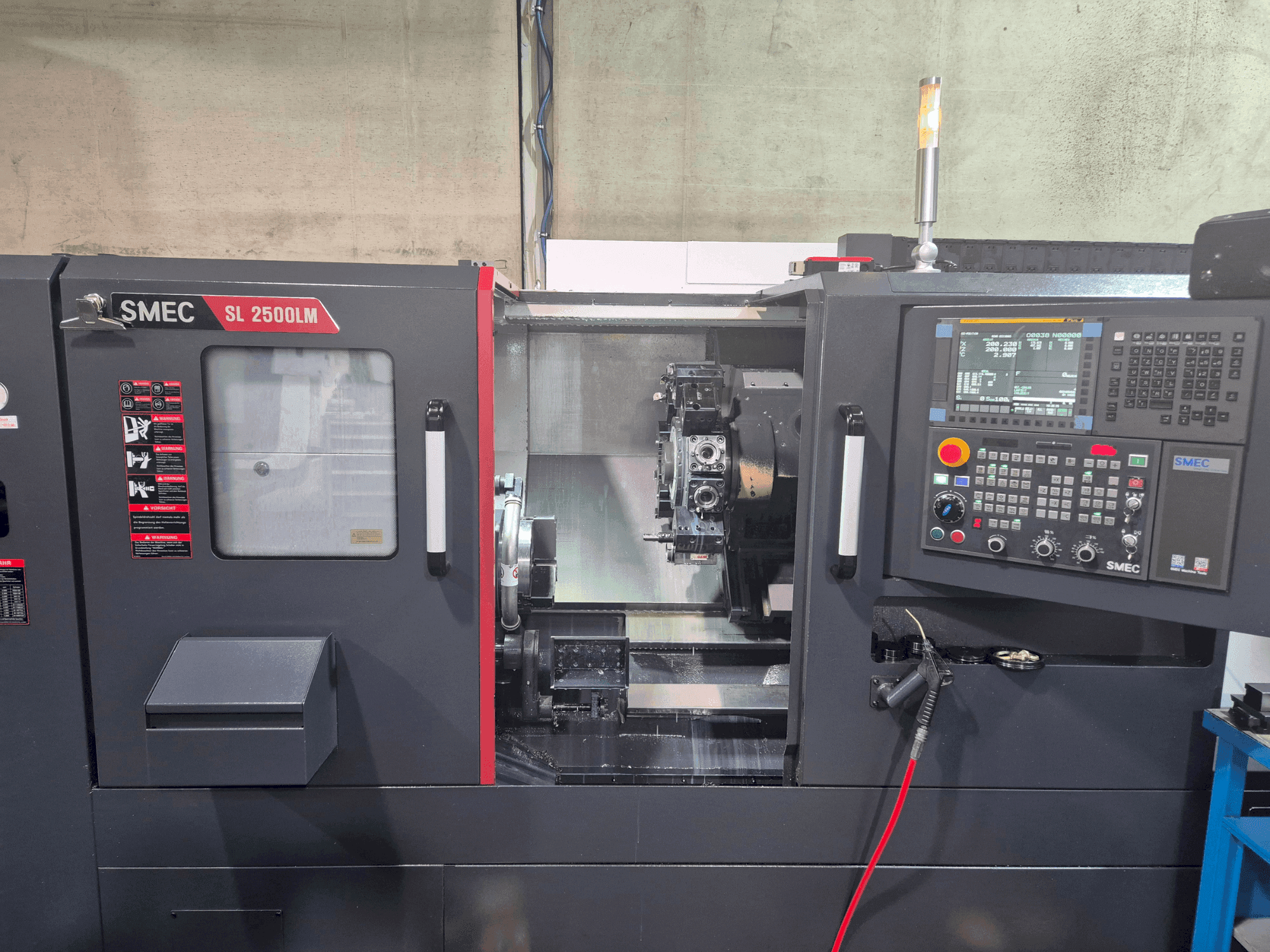 Front view of SMEC SL2500LM machine