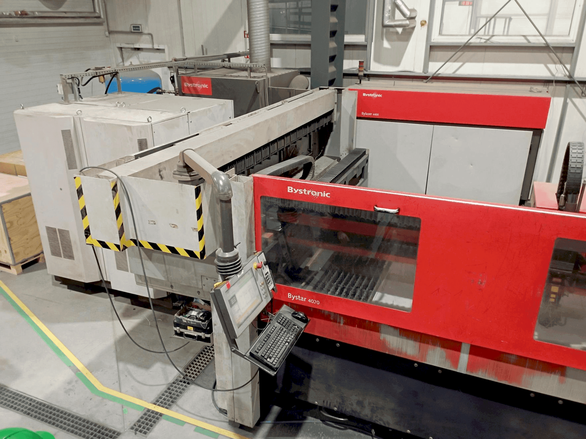 Front view of Bystronic ByStar 4020 with ByLaser 4400 machine