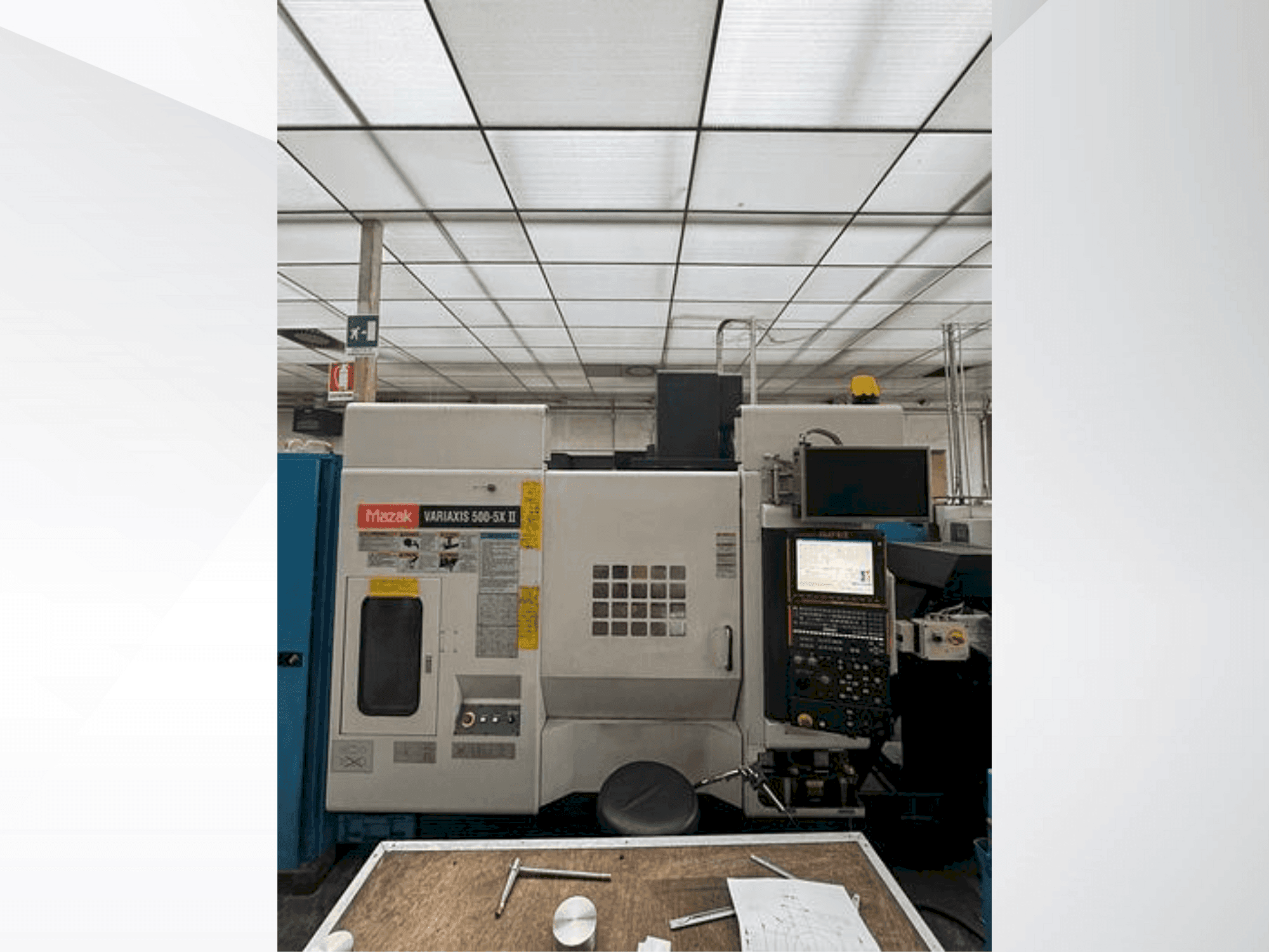 Front view of Mazak Variaxis 500-5X II machine