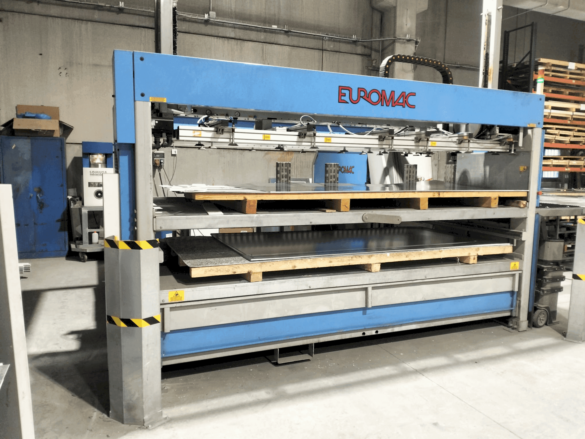Front view of Euromac MTX FLEX12 machine
