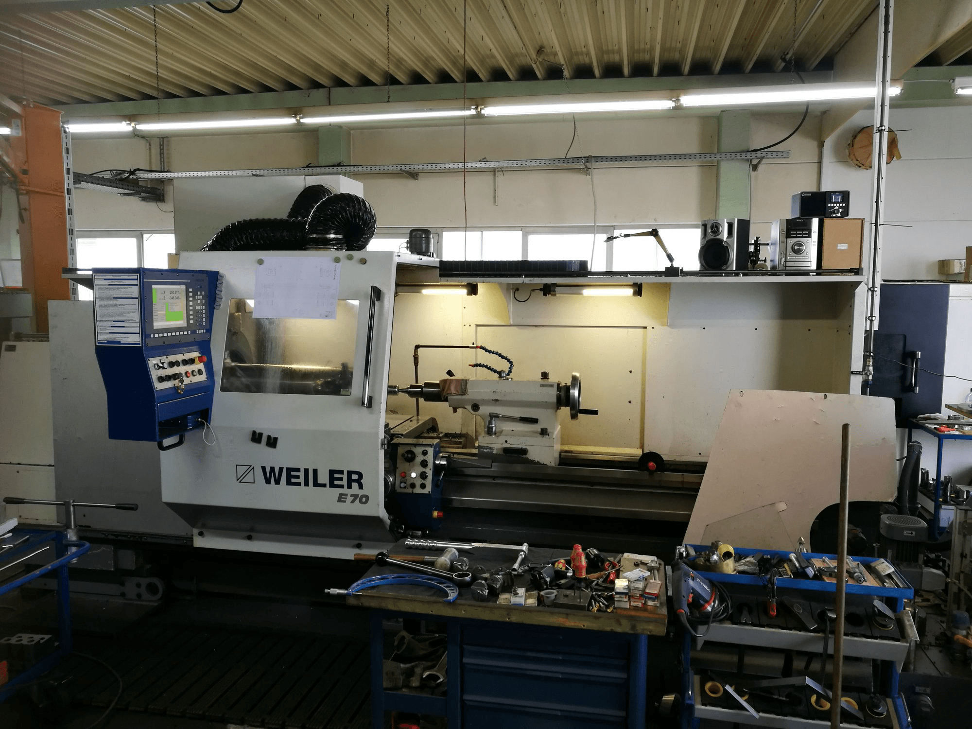 Front view of Weiler E70/3000 Machine