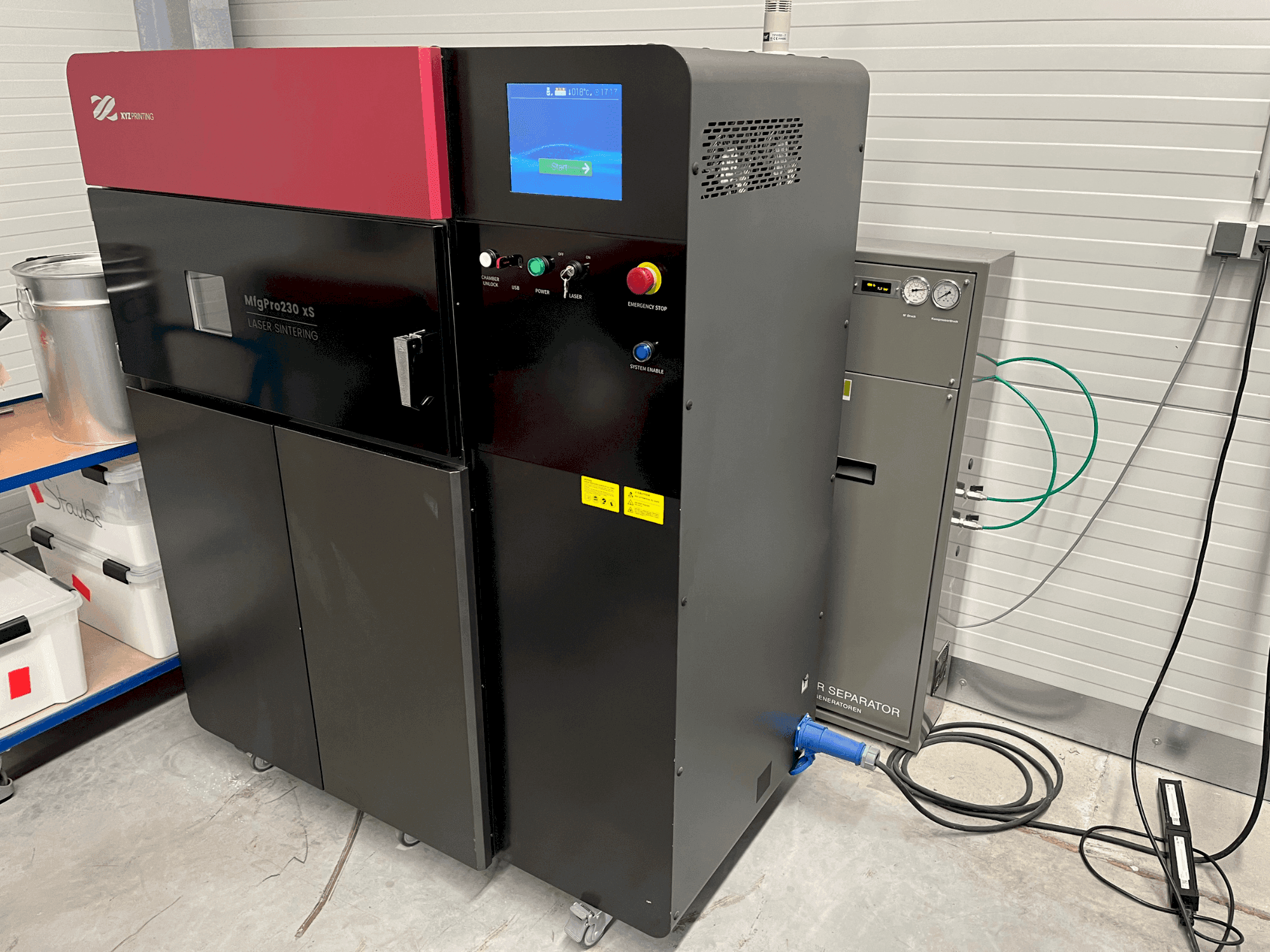 Front view of XYZ MfgPro230 xS (2022) machine
