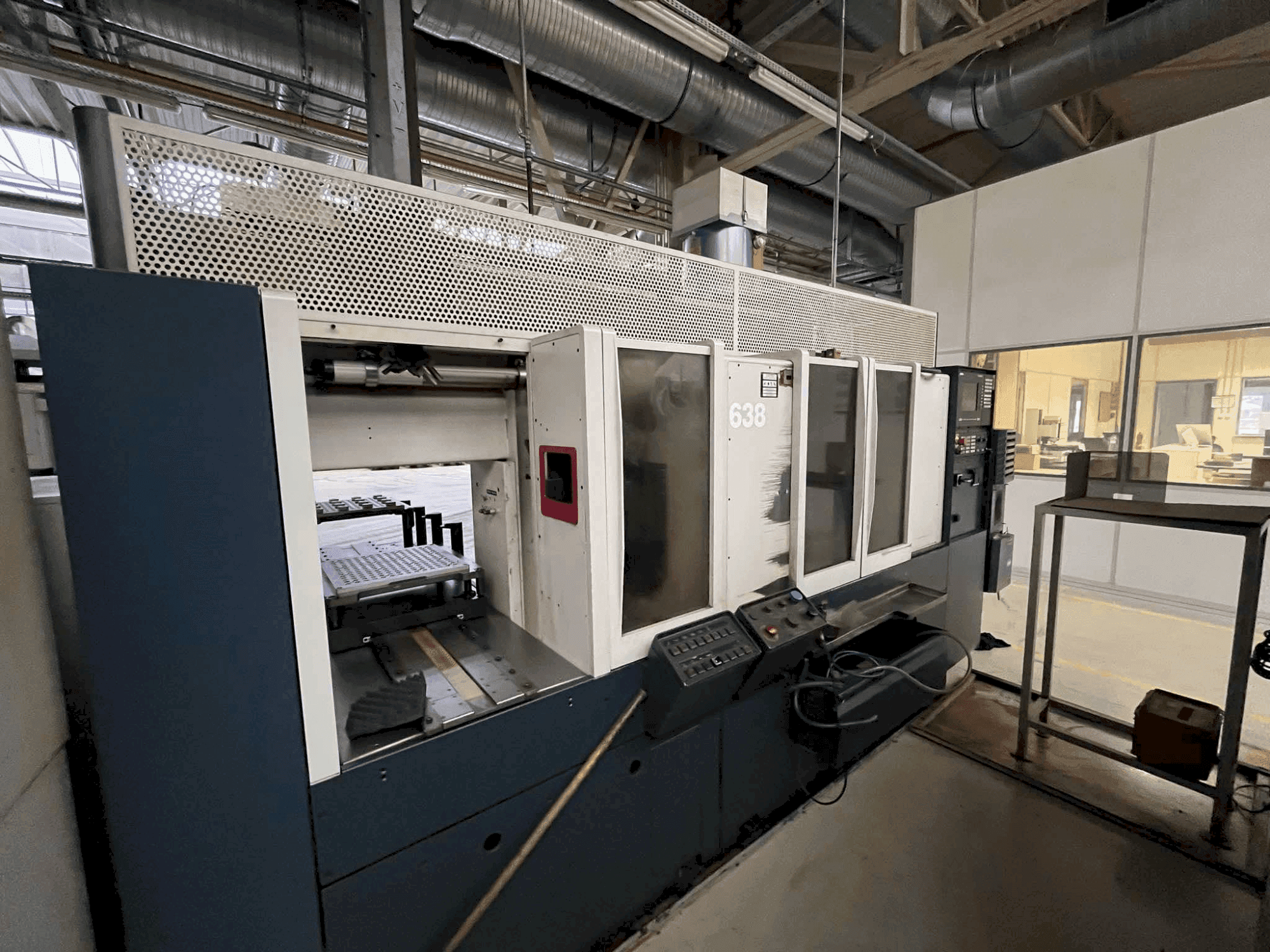 Front view of SPINNER PD-CNC machine