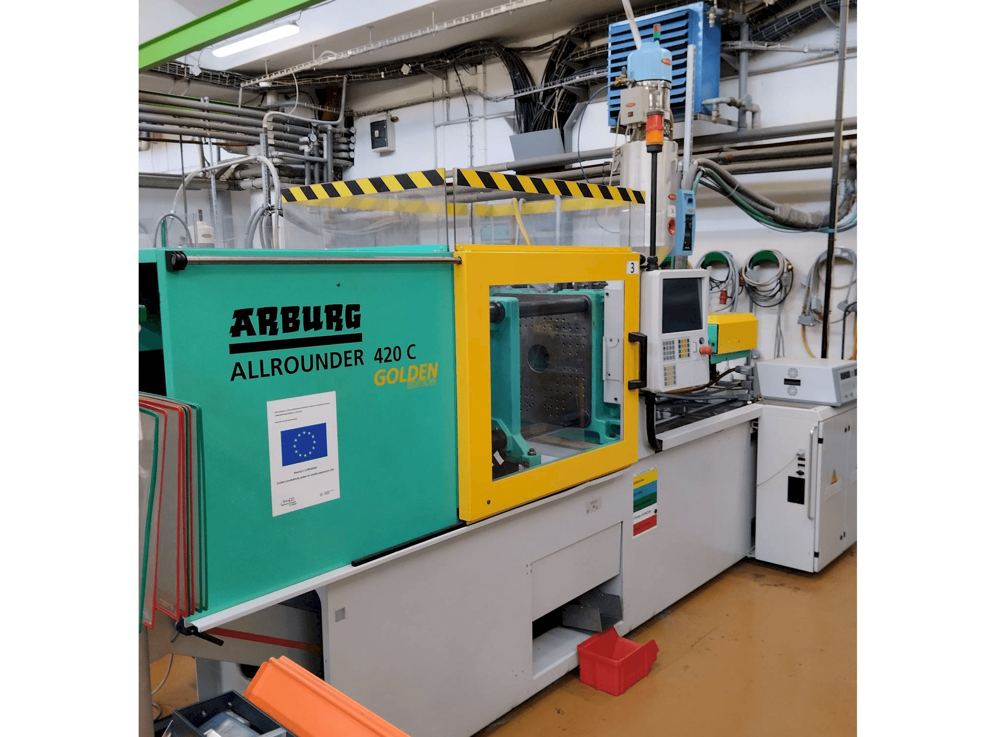 Front view of Arburg 420C 1000-290 machine