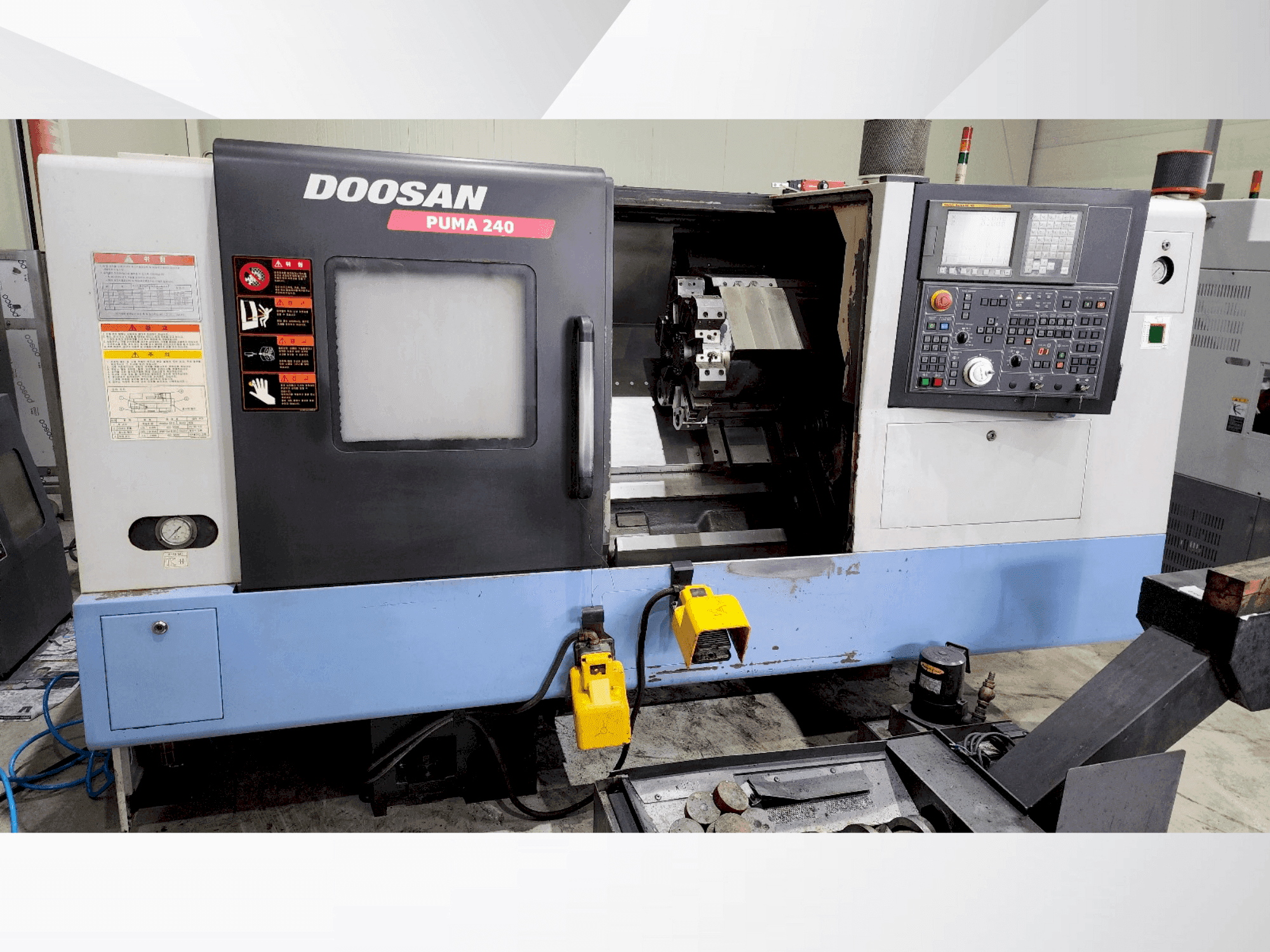 Front view of DOOSAN PUMA 240B machine