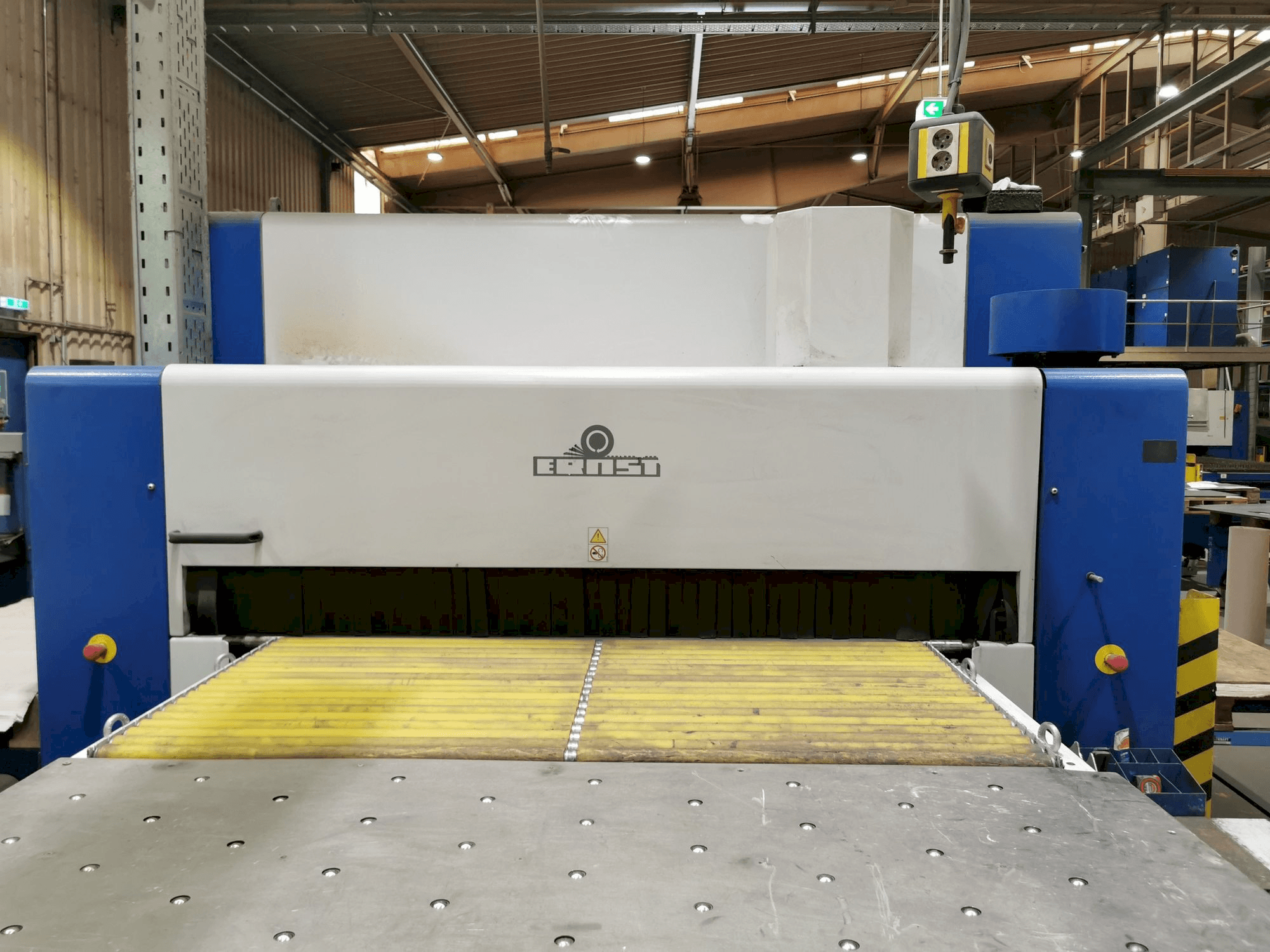 Front view of ERNST Neptun EBS machine