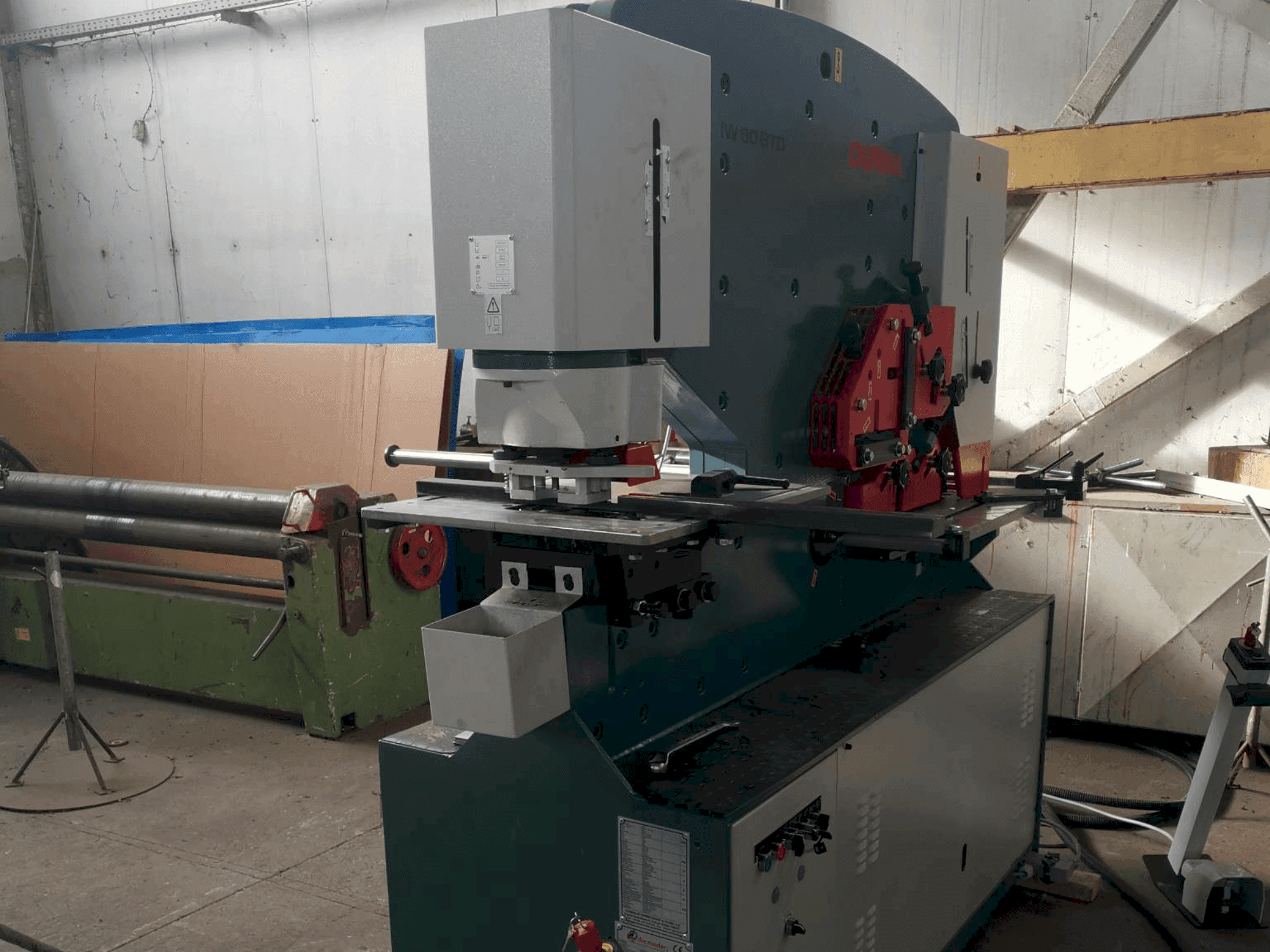 Front view of Durma IW 80/150 BTD machine