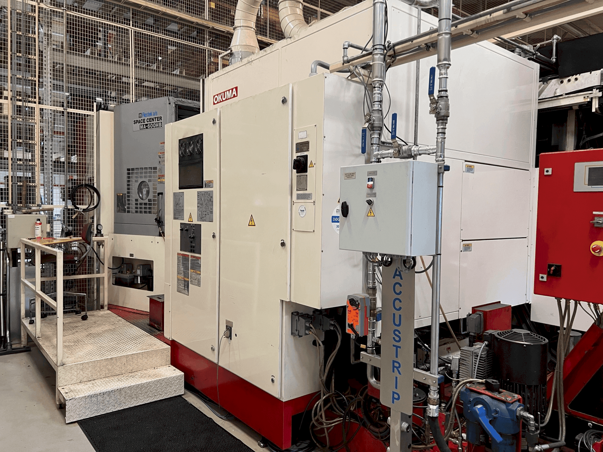 Front view of Okuma MA-600HB machine