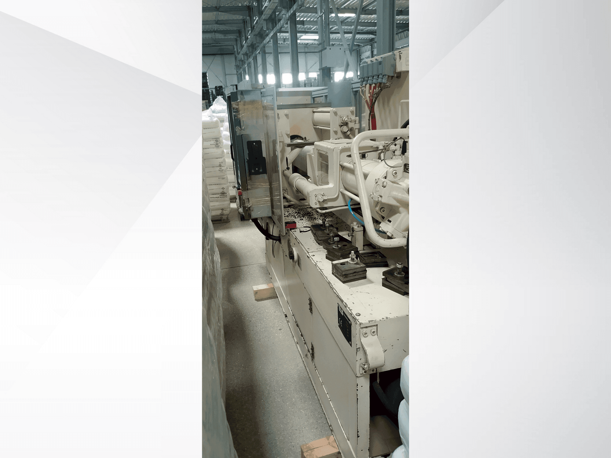Side view of Krauss Maffei 340 c2/80 machine