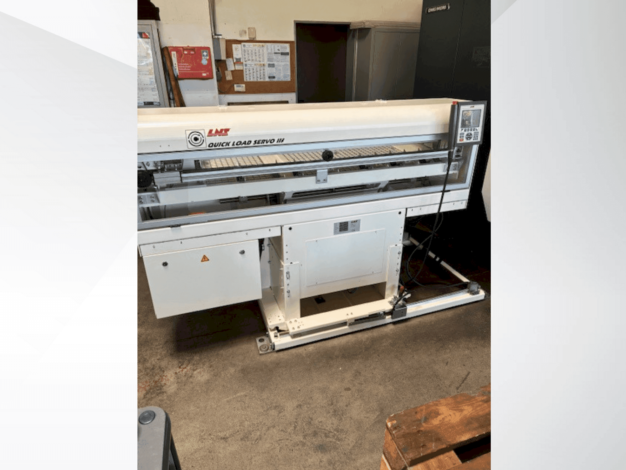 Front view of LNS Quick Load Servo 3 machine