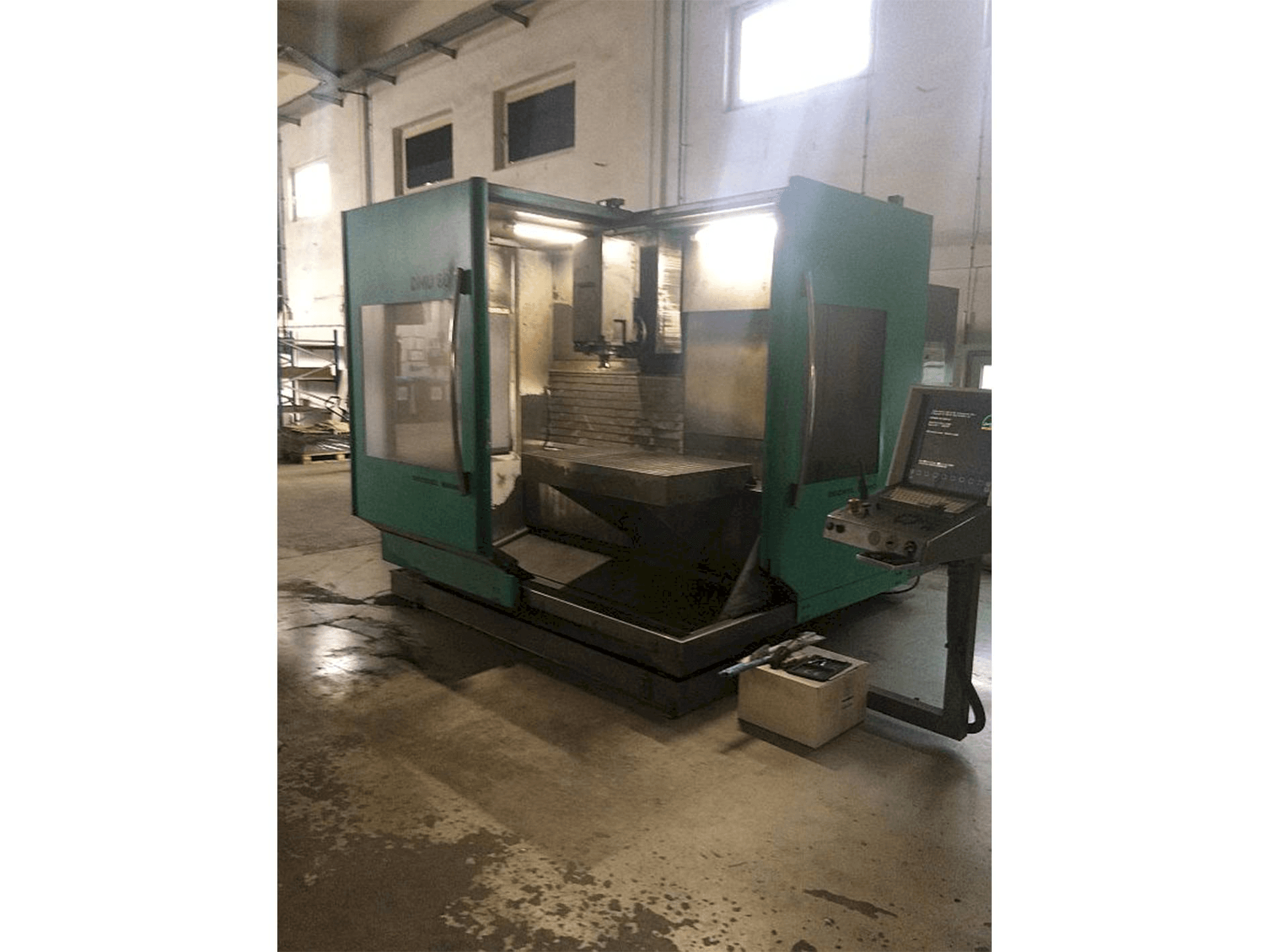 Front view of DMG 80E machine