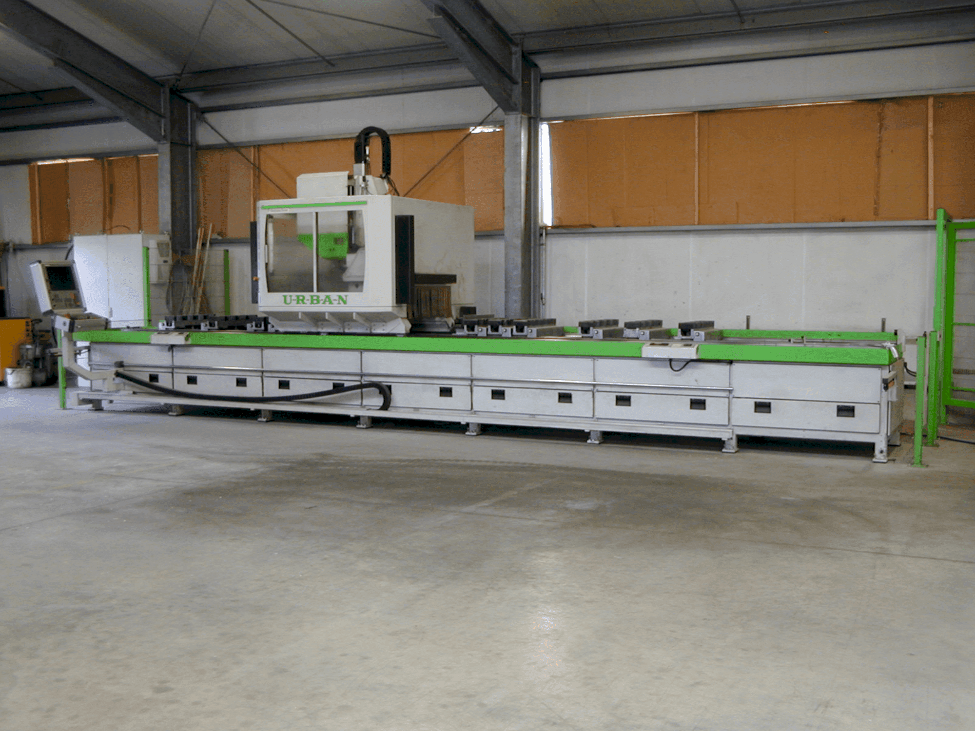 Front view of URBAN PF 6500 machine