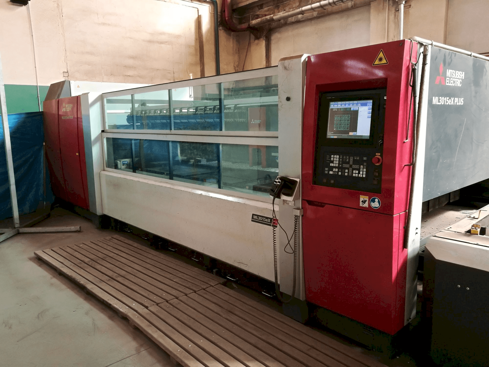 Front view of Mitsubishi ML3015eX(S2)-45CF-R machine