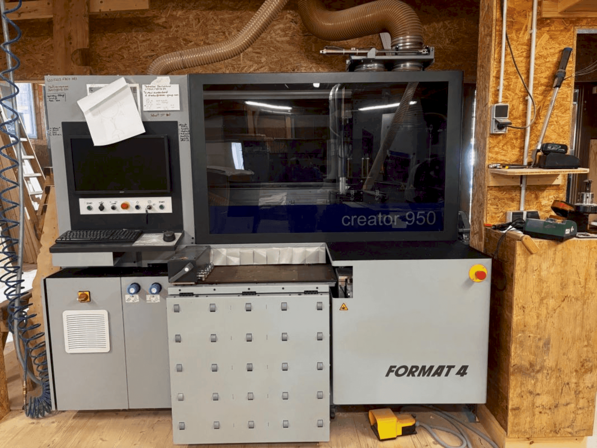 Front view of FORMAT4 Creator 95 machine